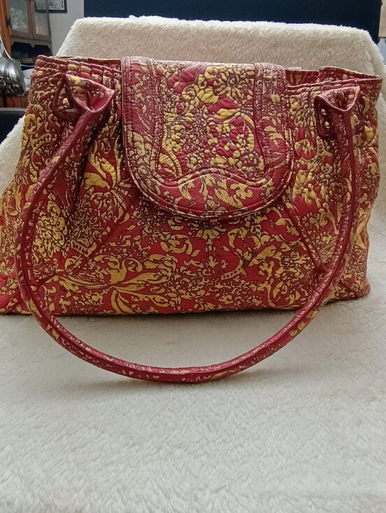 La Gioe di Toscana Handbags - La Gioe di Toscana Genuine Leather Exterior Tote Bag with Matching Mirror
